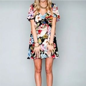 Show Me Your Mumu Kylie v neck floral print lined swing mini dress tunic sz M